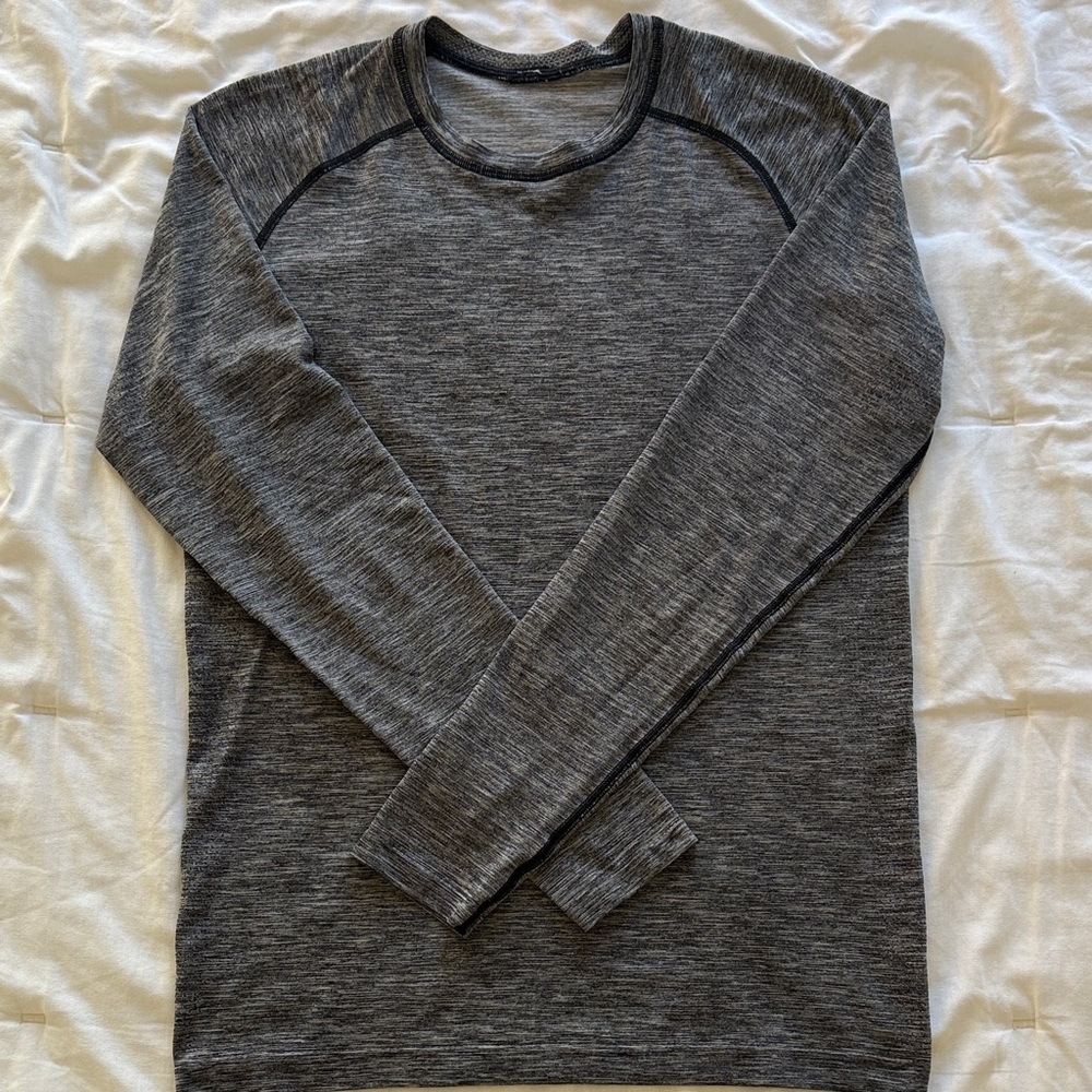 lululemon athletica Gray Long Sleeve Shirt